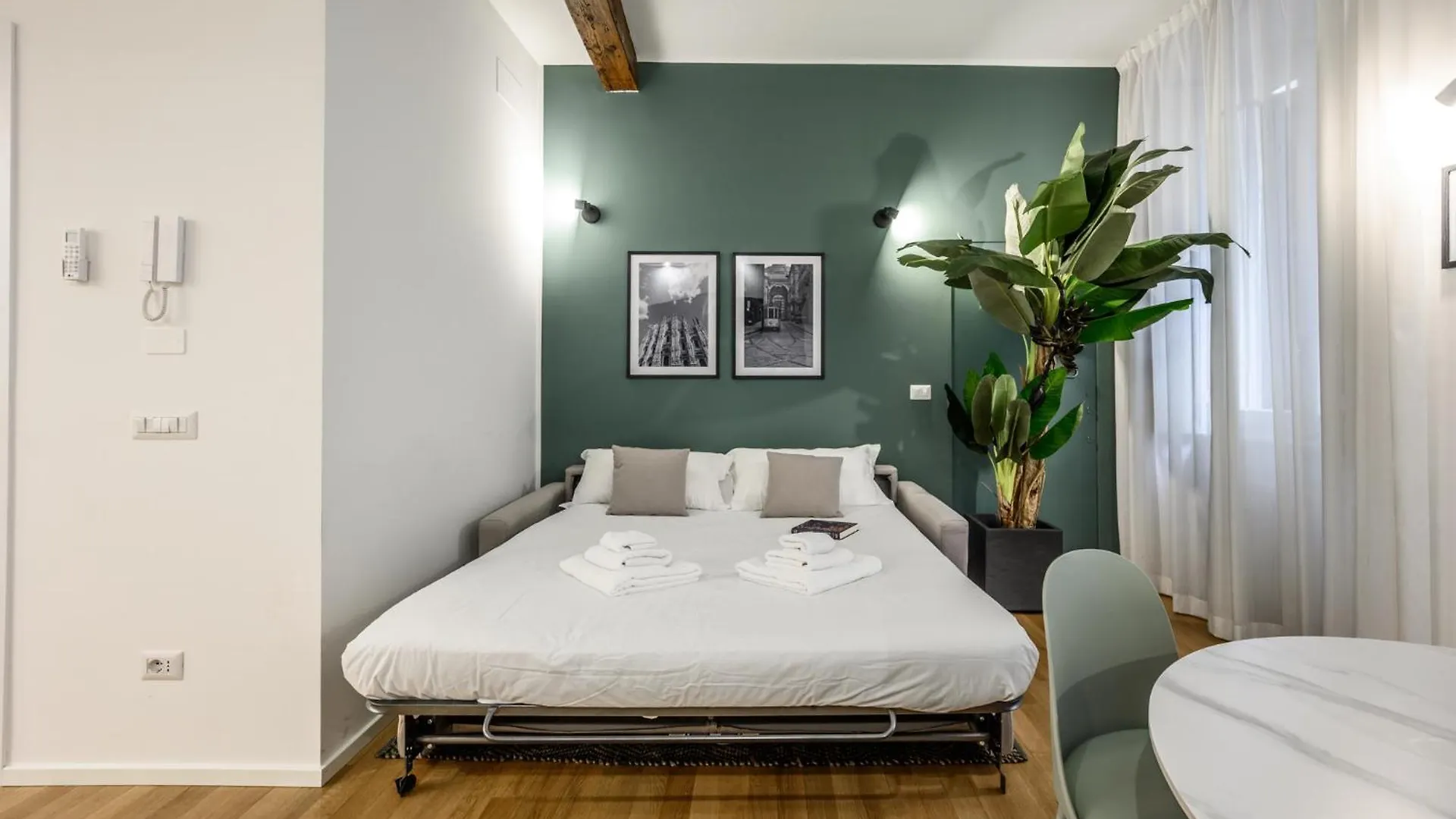 Daire Stylish Loft & Luxury Studio In Duomo Brera Milano